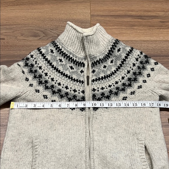 LL Bean Classic Rag Wool Fair Isle Zip Cardigan in Cream/Gray Size Small Petite - Picture 7 of 9